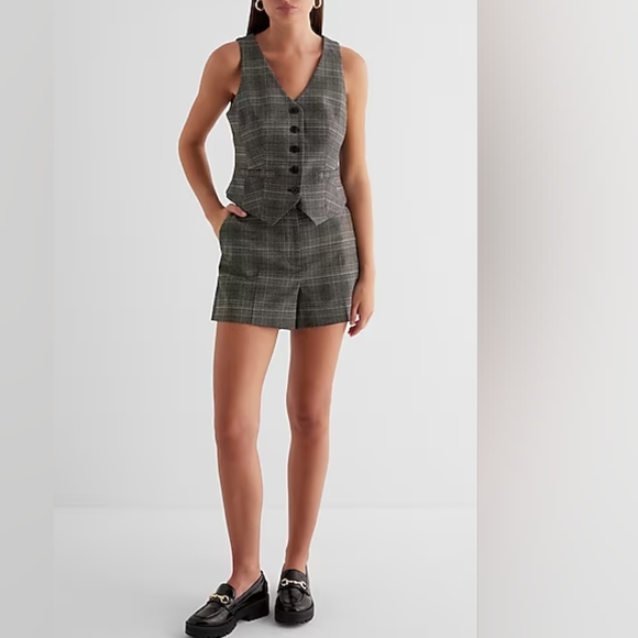 EXPRESS: High Waisted Editor Plaid Shorts - Picture 6 of 7